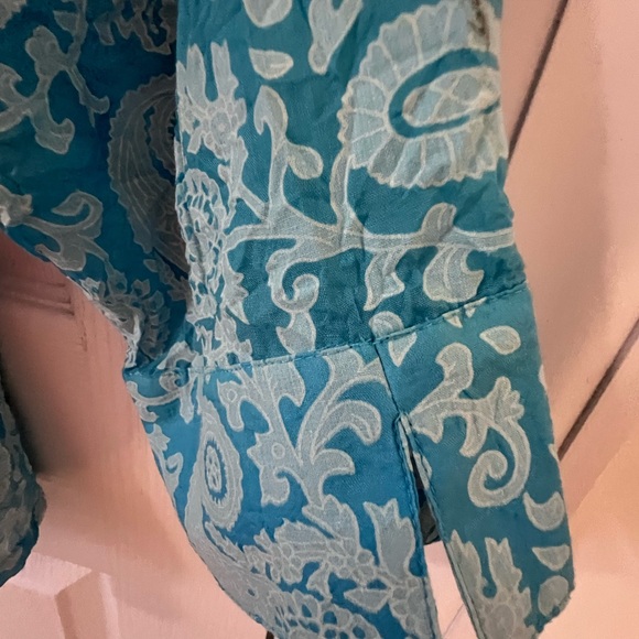 NWT Avenue lightweight Light Blue Paisley button up  Shirt.  size 26/28 - Picture 6 of 8
